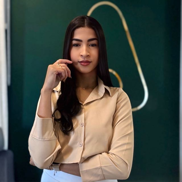 Ester Rezende